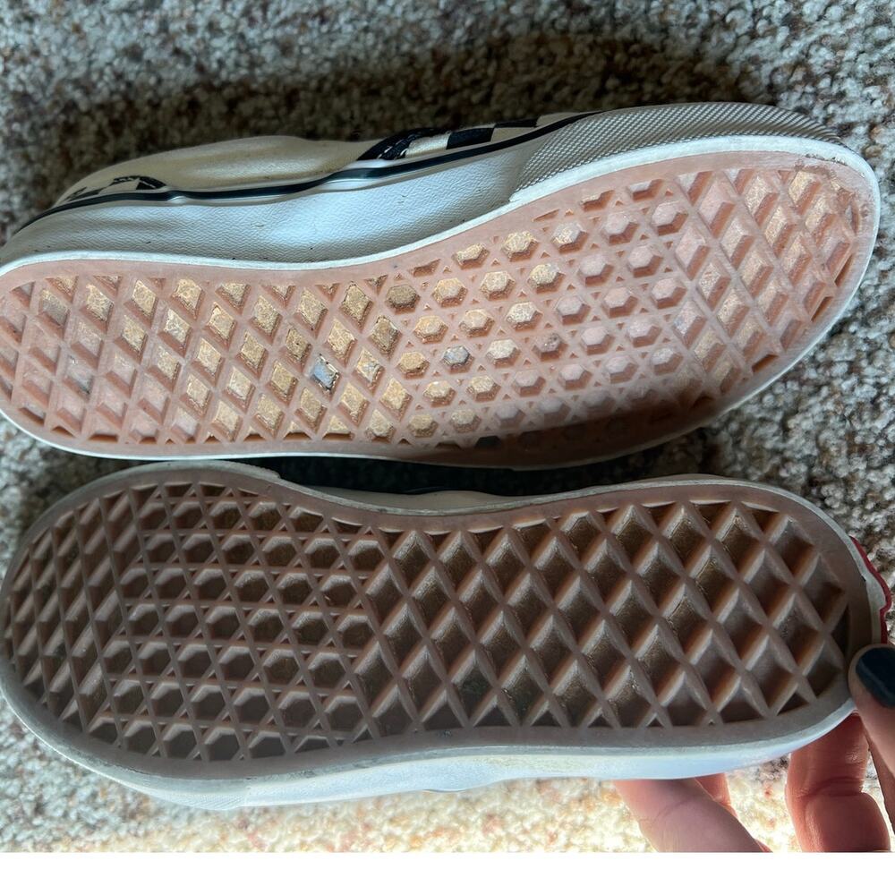 Little Kids Classic Slip-On Checkerboard Vans, 2.5, Black/White, Skate - Picture 7 of 7